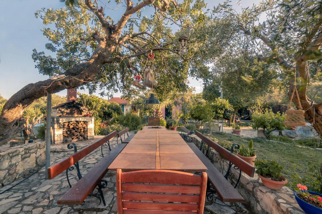 Rustic Retreat Tilisos
