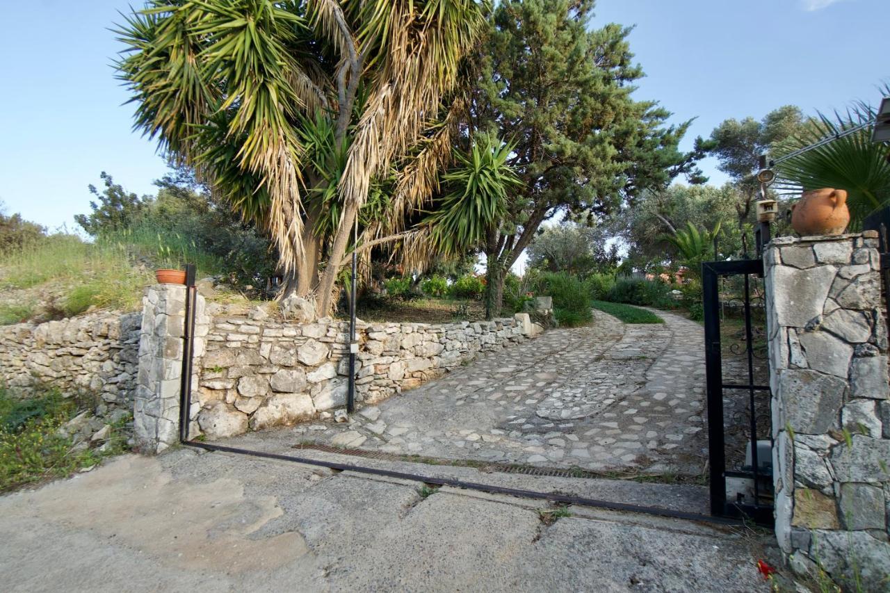 Rustic Retreat Holiday home Tilisos
